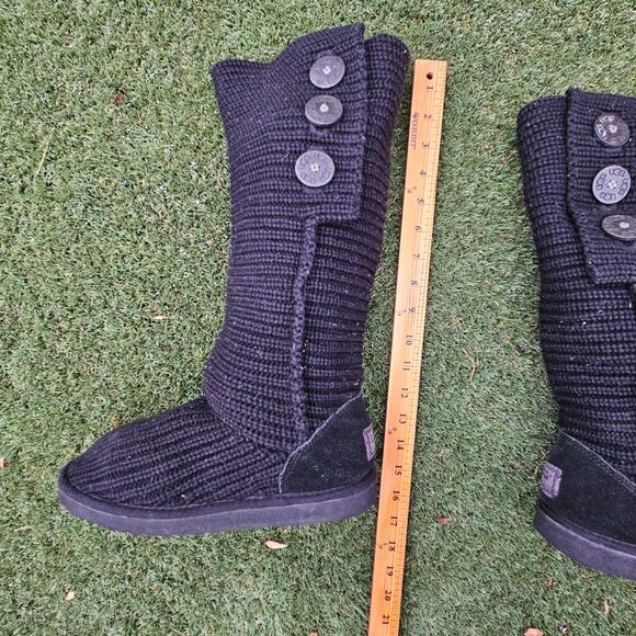 UGG Australia Classic Cardy Knit Boot Womens Size 8 Wool Black Buttons Fold Over - Picture 4 of 14
